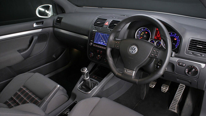 golf-gti 10